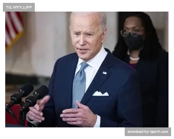 火箭防守体系蜂拥战术失效 汤普森成唯一真正防守专家